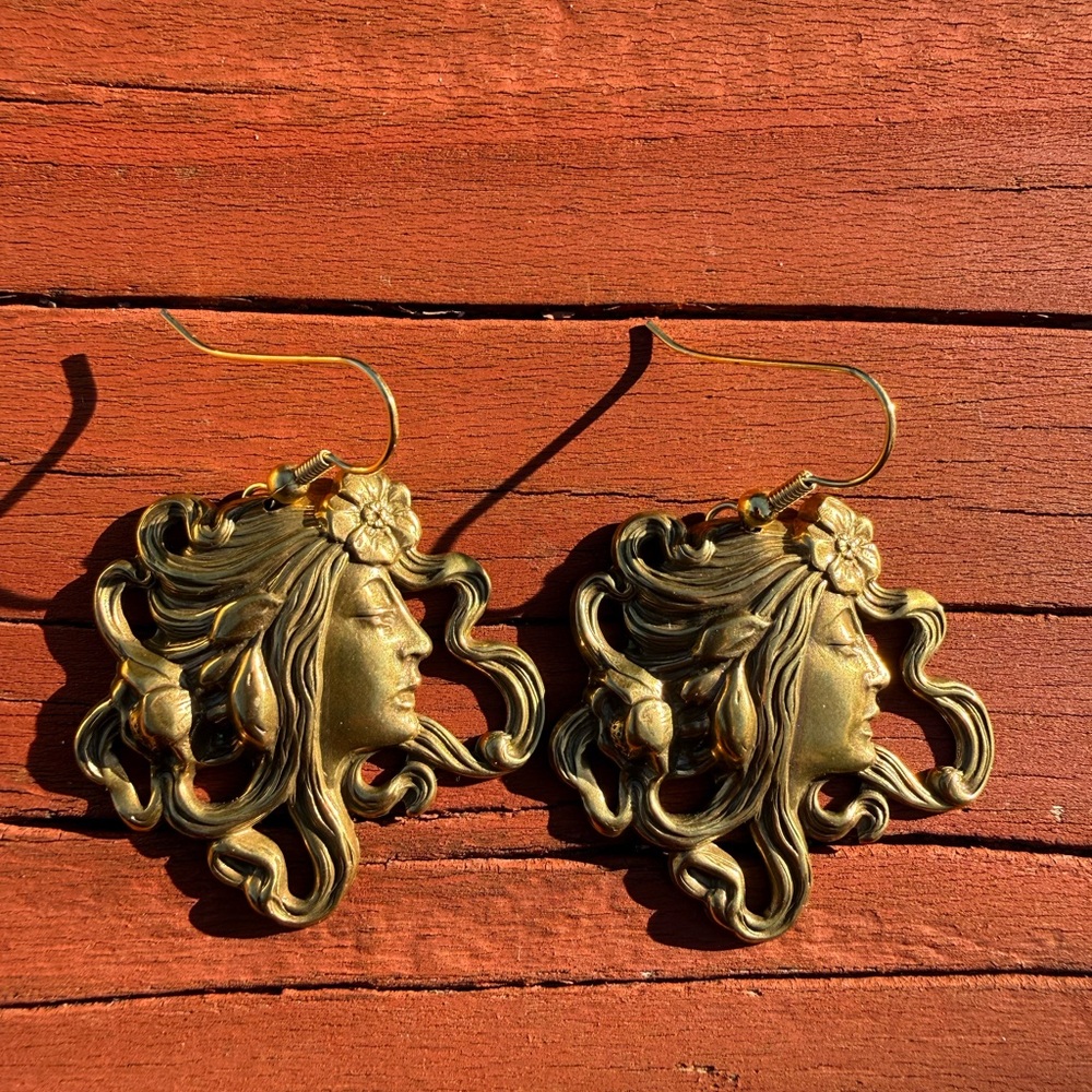 Elegant Gold Art Nouveau Earrings